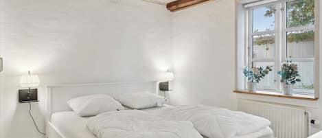 2 bedrooms, free WiFi