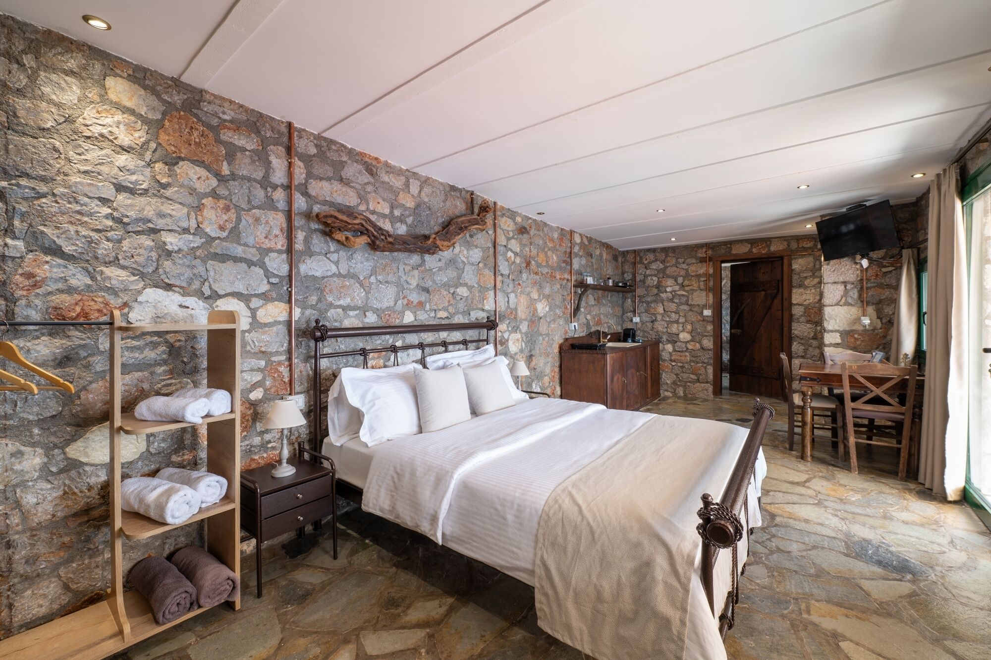 Junior Suite, Sea View | Individually decorated, iron/ironing board, free WiFi, bed sheets