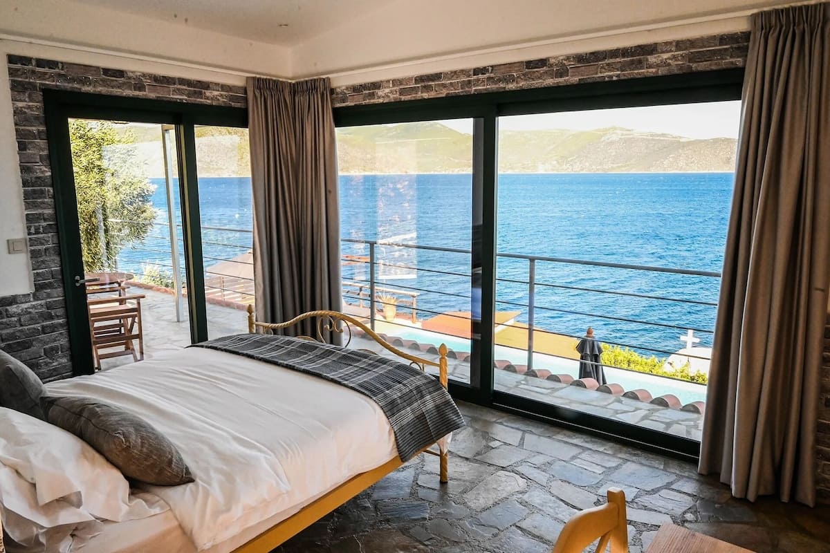 Junior Suite, Balcony, Sea View | Iron/ironing board (on request), WiFi (free), individually decorated