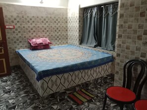 Standard Double Room, City View | Free WiFi, bed sheets - Mayapur Yatri Nivas (Krishnanagar)