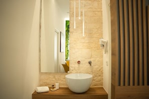 Bathroom - ANTONIO BUSCO (Turi)