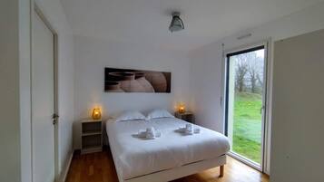 4 chambres, bureau, fer et planche Ă repasser, Wi-Fi gratuit