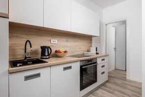 Stovetop - Villa Tereza 35m2 apartment 100m from the beach (Ika)