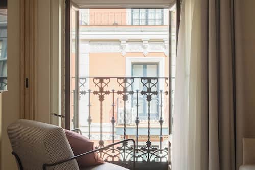 Appartement, 1 chambre | Coin séjour | TV connectée