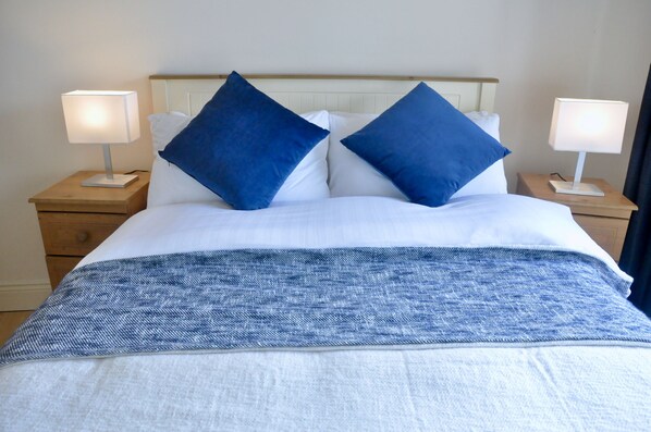 3 bedrooms, iron/ironing board, free WiFi, bed sheets