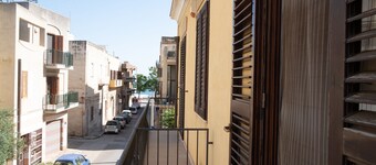 Seaside - Apartment 1 minute walk to the Waterfront and downtown!