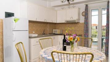 Refrigerador, utensilios de cocina