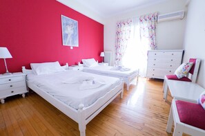 City Apartment | 1 bedroom, iron/ironing board, free WiFi