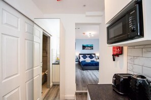 Interior - Five Seasons Liverpool City - Modern Studios near Anfield (Kensington)