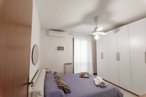 3 Schlafzimmer, Bügeleisen/Bügelbrett, kostenloses WLAN, Bettwäsche