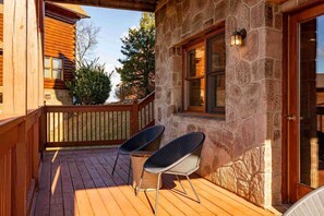 Unclassified image, 3 of 55, button