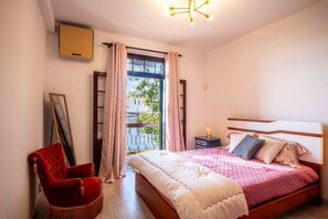 6 bedrooms, iron/ironing board, WiFi, bed sheets - 6 Bedroom Villa in Funchal (Funchal)