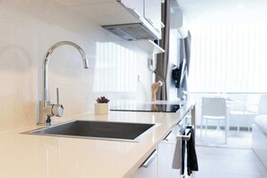 Fridge, oven, stovetop, toaster