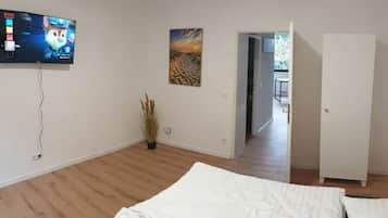 1 bedroom, WiFi, bed sheets