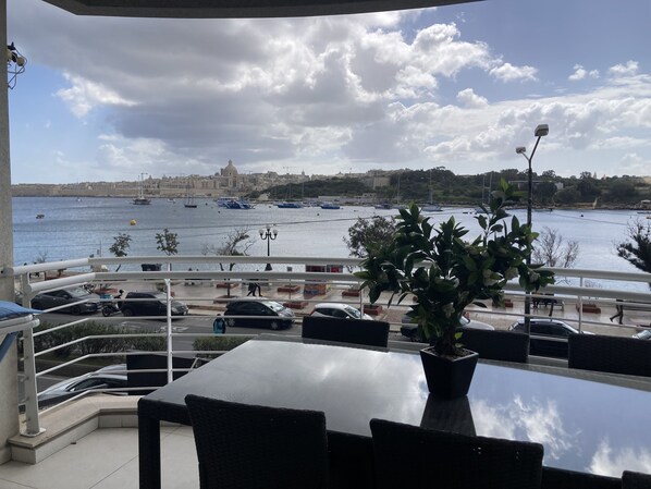 Appartement luxueux | Vue sur l’eau