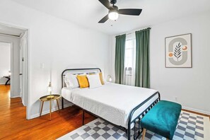 2 bedrooms, desk, free WiFi, bed sheets