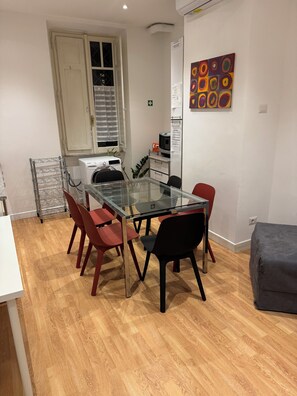 Interior - Guest House Mazzini 144 - Stanza 1 (Bagno Este... (Rome)
