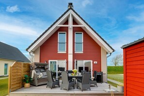 Outdoor dining - Hafenliebe- Nordsee- und Strandnah, Terrasse, Infrarotsauna, Modern (Büsum)