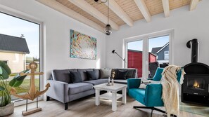 TV, fireplace, books - Hafenliebe- Nordsee- und Strandnah, Terrasse, Infrarotsauna, Modern (Büsum)