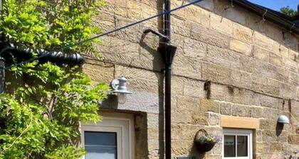 This barn is a 1 bedroom(s), 1 bathrooms, located in Whitby, N Yorks.