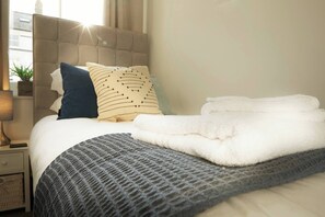 2 habitaciones, tabla de planchar con plancha y wifi gratis