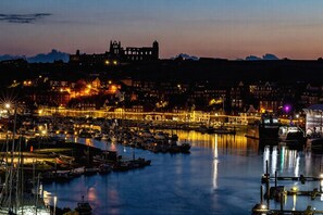 Marina - This apartment is a 2 bedroom(s), 1 bathrooms, located in Scarborough, North Yorkshire. (Scarborough)