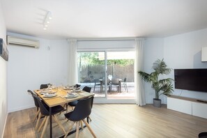 Dining - 3-bedroom renovated in Cambrils in a complex with all amenities. EUROGOLDEN CAMBRILS (Cambrils)