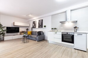 Fridge, microwave, oven, dishwasher