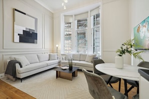 Room - Blythswood Apartment 2 (Glasgow)