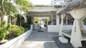 Ngoại thất