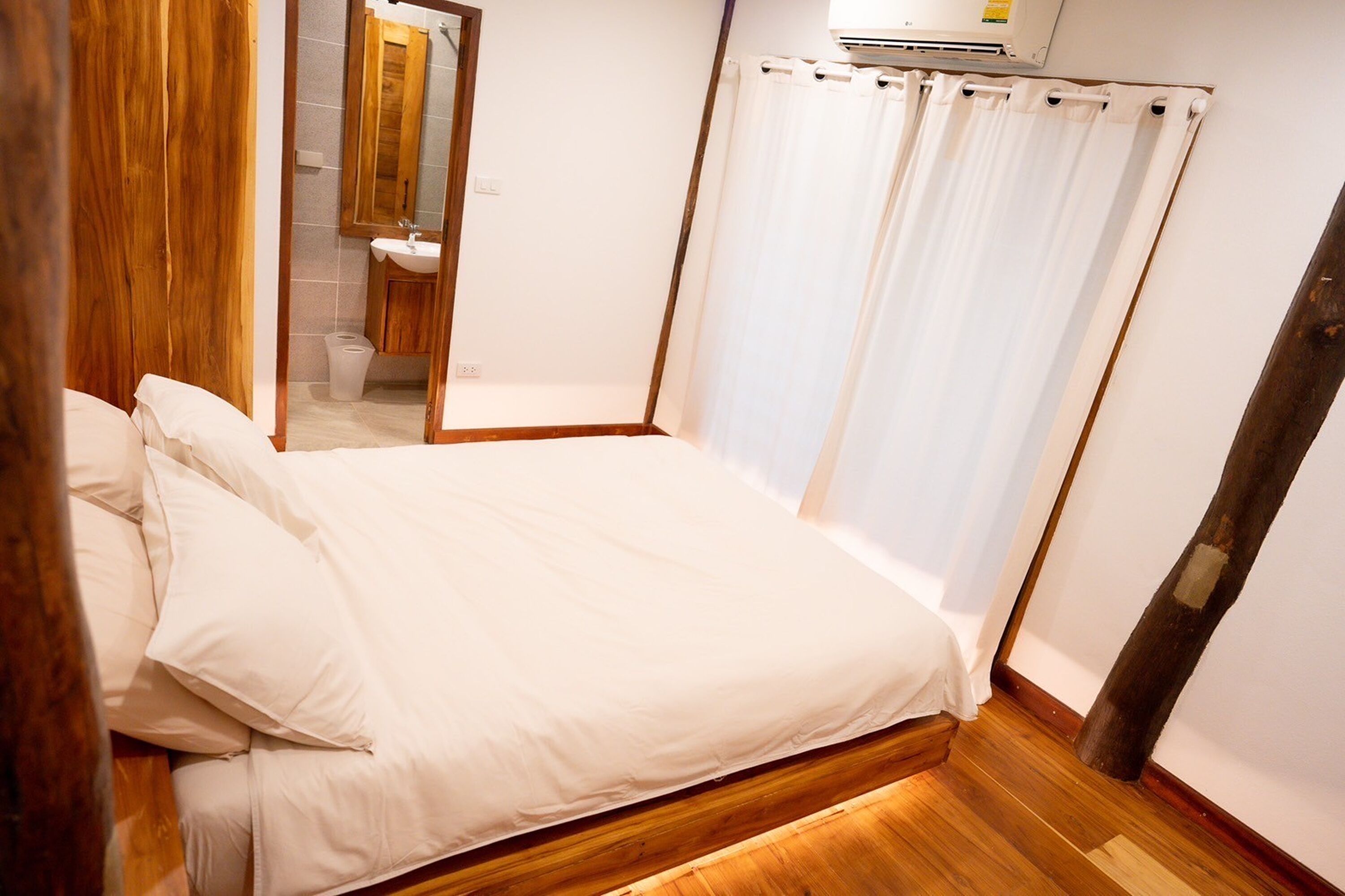 Villa, Garden View | 1 bedroom, in-room safe, desk, iron/ironing board