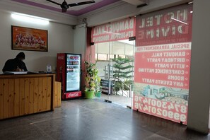 Reception hall - Hotel Meghna Residency (Gurugram)