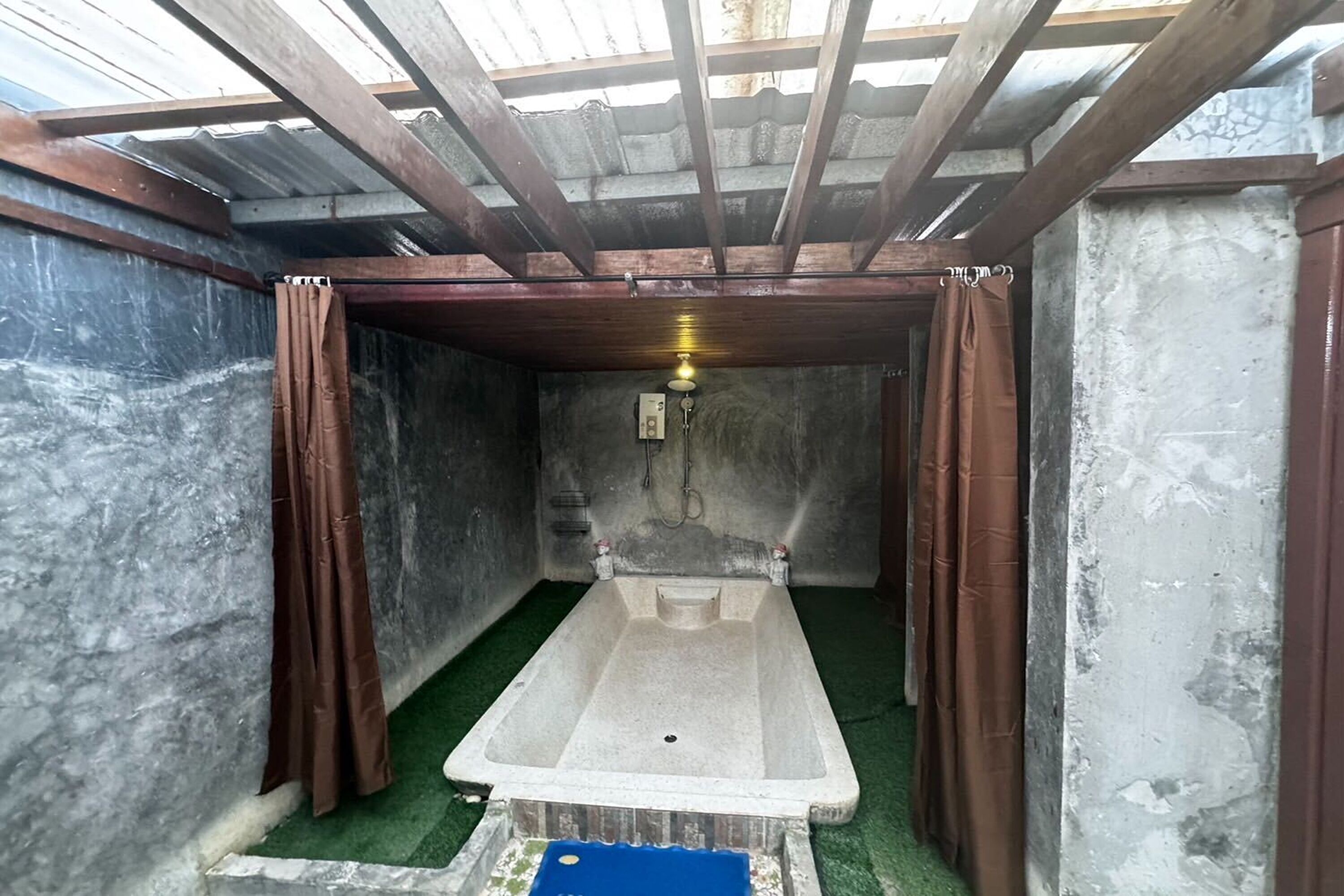 Pool Villa 2 | Bathroom | Free toiletries, hair dryer, bidet, towels