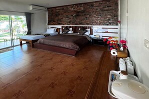 Desk, iron/ironing board, free WiFi, bed sheets - Ozone Resort & Pool Villa (Khao Chaison)