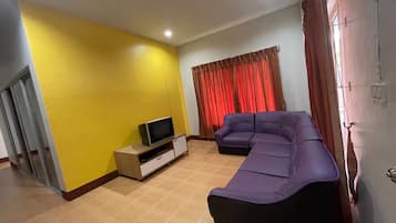 Phòng Tiêu chuẩn | Bàn, màn/rèm cản sáng, truy cập Internet không dây miễn phí