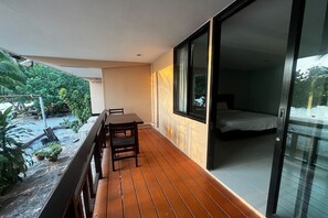 Habitación estándar doble, vistas al mar | Balcón