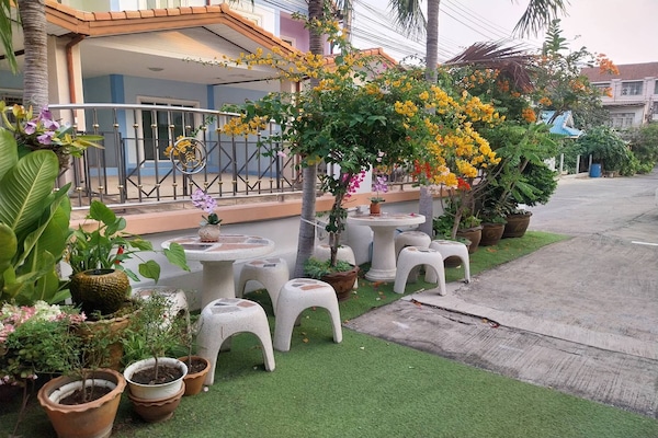 28-inch flat-screen TV with cable channels