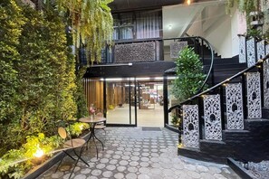 Front of property - The Sculpture (Chiang Mai)