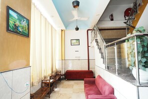 Lobby - Amour Hotel Delhi Airport (New Delhi)