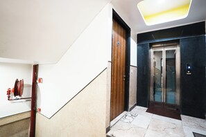 Elevator