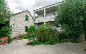 Building design - Apartment Duce Beach (Dugi Rat)