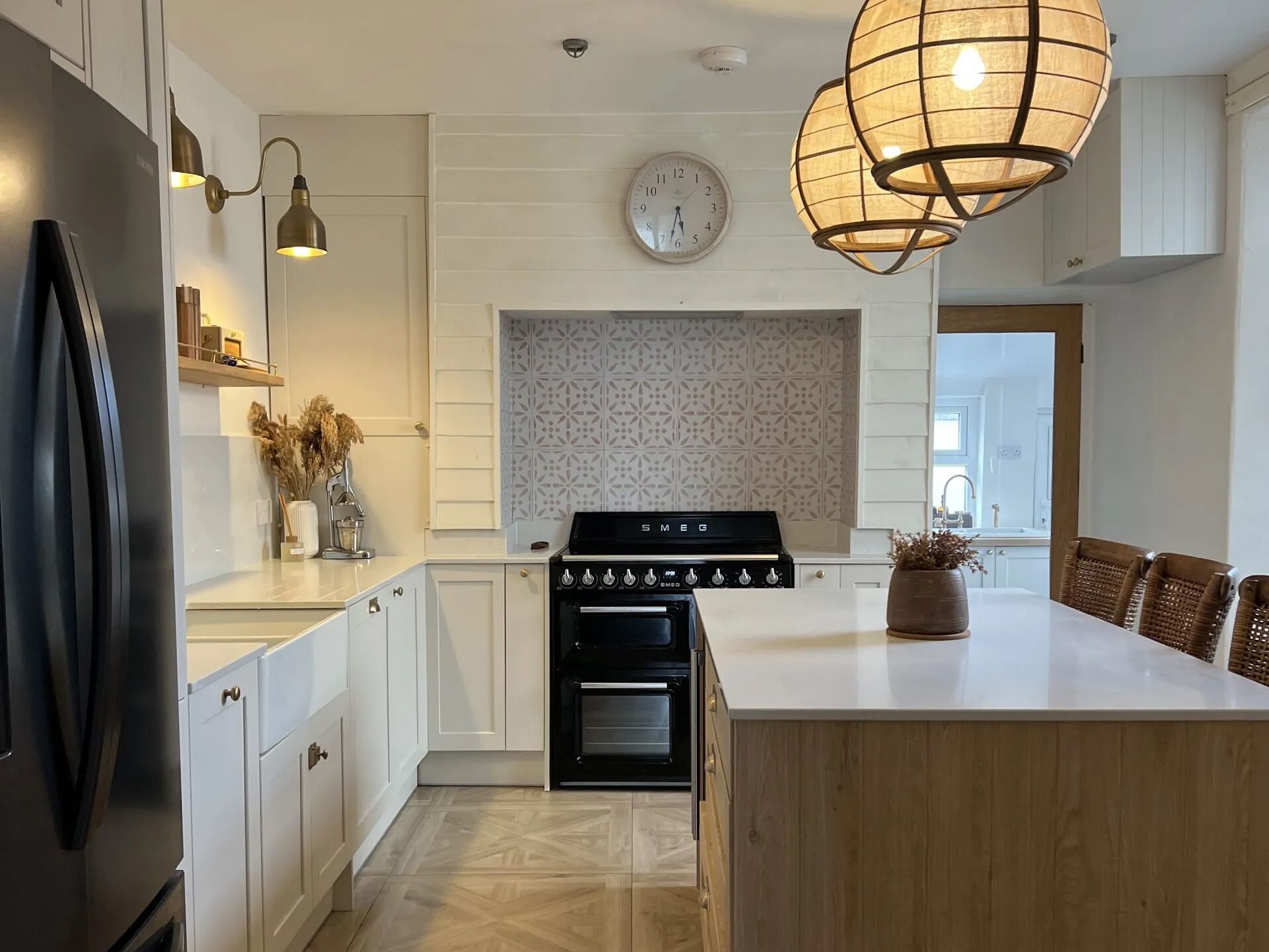 冰箱、微波炉、烤箱、炉灶