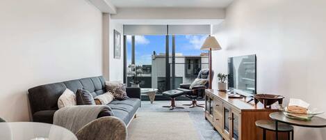 Televisión y oficina