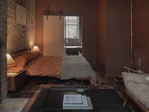 1 bedroom, iron/ironing board, free WiFi, bed sheets - Self-Contained Architect Designed Studio Apartment in Near Brick Lane (London)