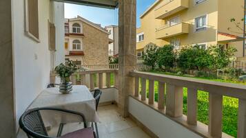 Apartment (A3) | Balcony