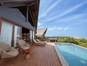 Luxury-Ferienhütte, 1 Schlafzimmer, Strandblick | Terrasse/Patio