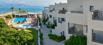 Yria Beach Hotel