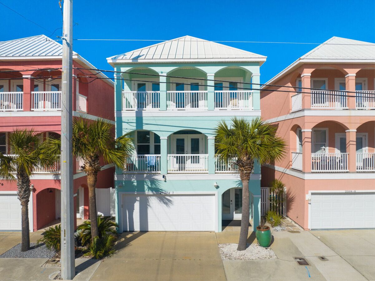 NEW! Seaside Serenity|Ocean View|Community Pool & Lake