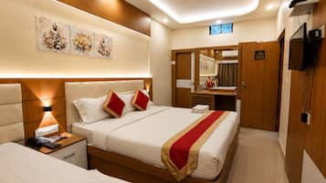 Deluxe-Dreibettzimmer | Bettwäsche aus ägyptischer Baumwolle, hochwertige Bettwaren