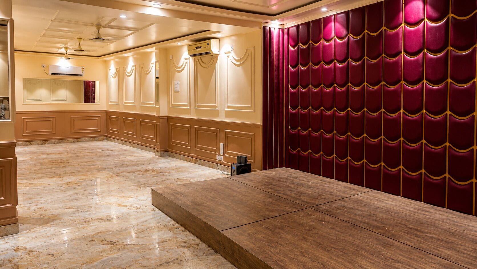 Banquet hall